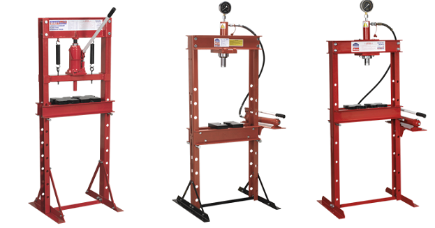 https://www.safetyliftingear.com/news/image.axd?picture=/how-does-a-hydraulic-press-work.png